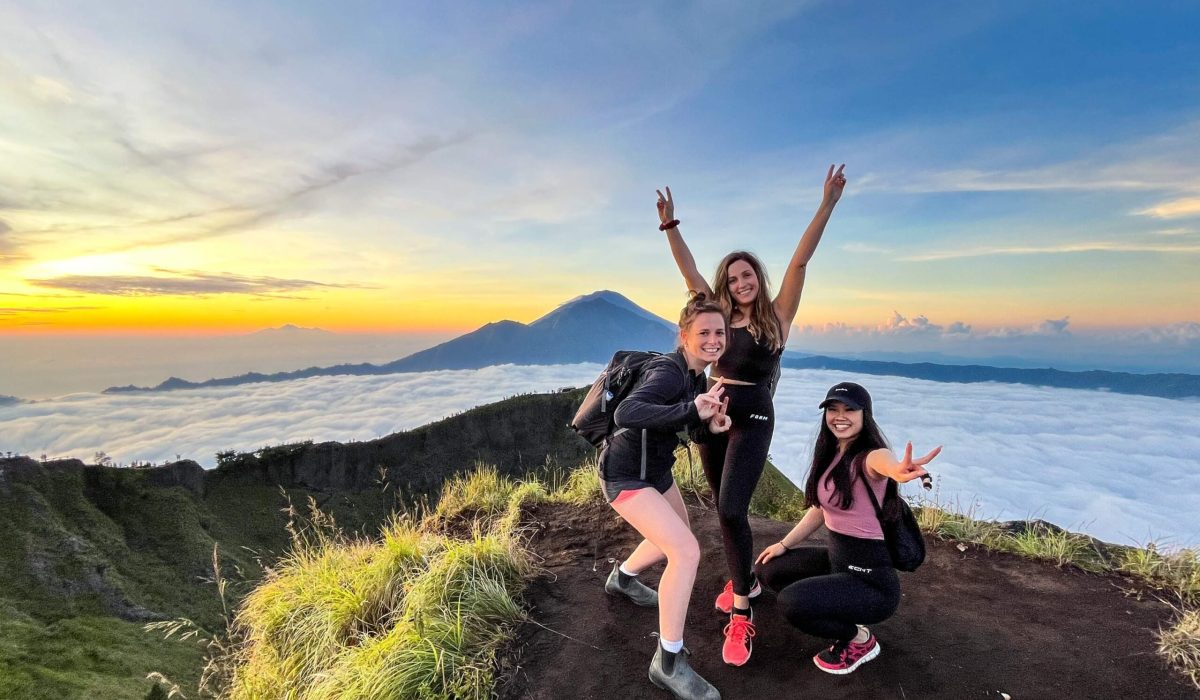 SunriseTrekkingdiGunungBatur-KlookIndonesia